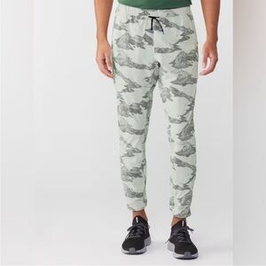 Janji Run Everywhere Pants Atlas Tech Mountain Print Men’s XL Gray Joggers